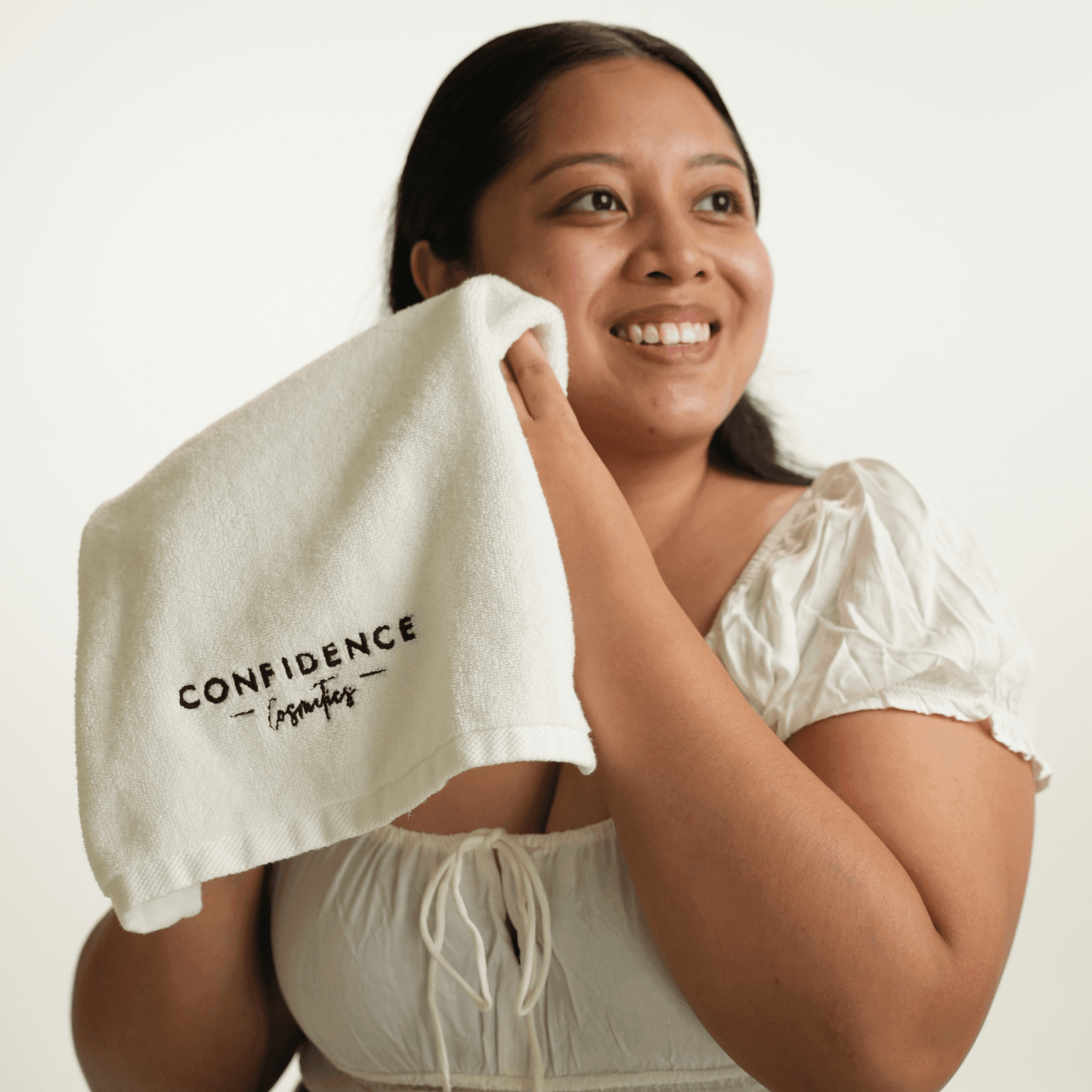 Hand Towel (NEW) - Confidence Cosmetics
