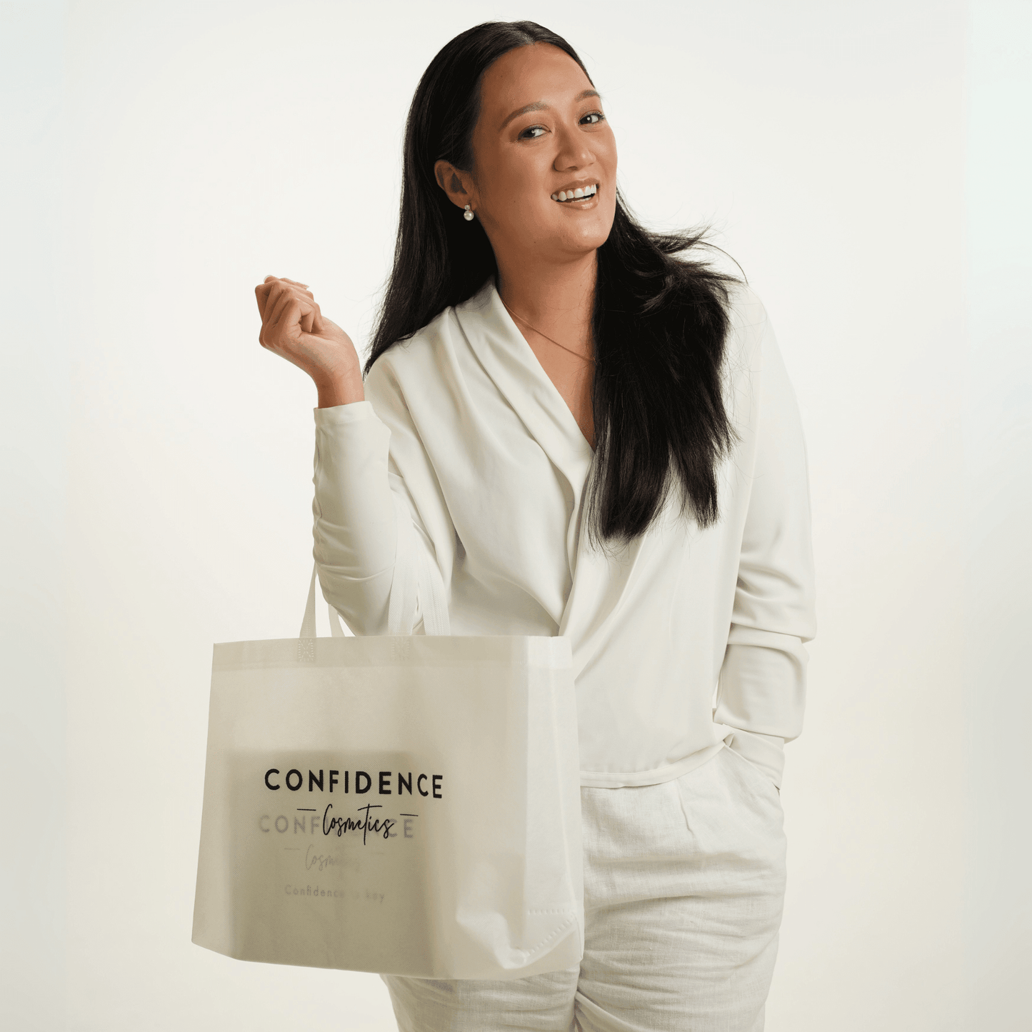 Woven Bag (NEW) - Confidence Cosmetics